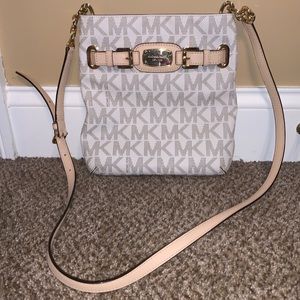 Michal Kors Crossbody Purse